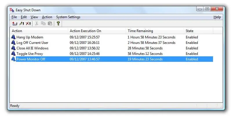 Main Screen of Easy ShutDown Application provides an easy way to auto shutdown and other actions